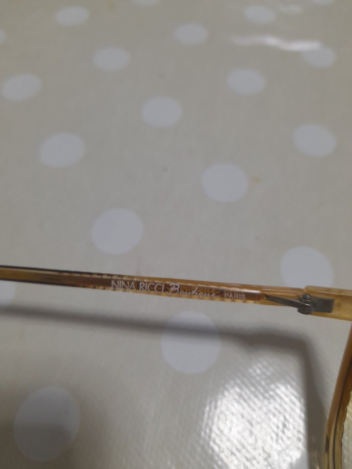 Bej Şeffaf Kadın Güneş Gözlüğü - Görsel 3