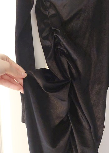 Uzun Kollu Siyah Midi V Yaka Gotik Kadife Elbise - Görsel 2