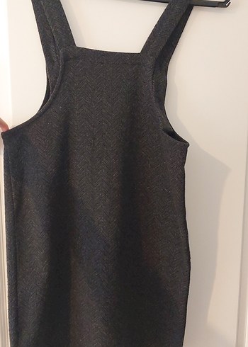 Kızlar için Siyah Yün Düğmeli Askılı Elbise - Görsel 6