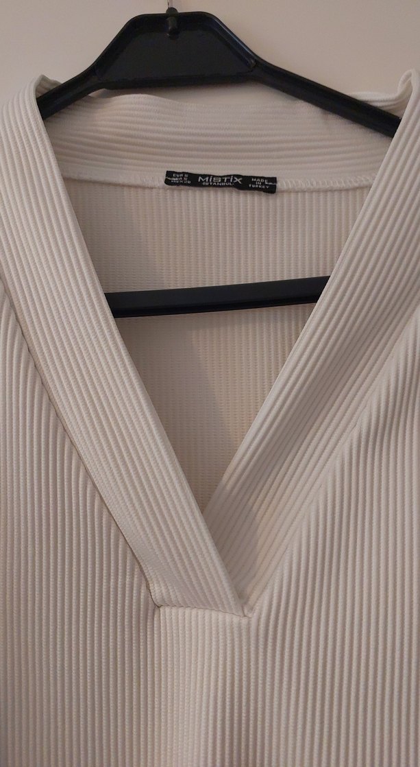 Kadın Beyaz V Yaka Asimetrik Fitilli Bluz - Görsel 2