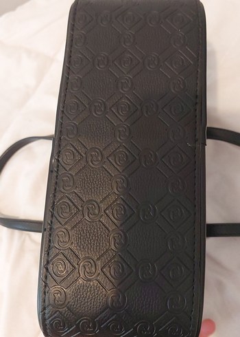 Siyah Deri Kadın Çanta - Minimalist Şıklık - Görsel 8