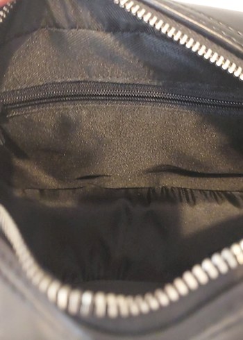 Siyah Deri Kadın Çanta - Minimalist Şıklık - Görsel 7