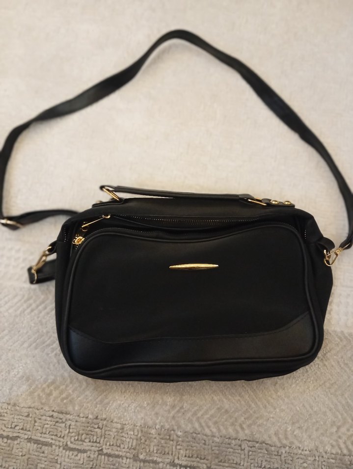 Siyah Kemerli Deri Kadın Çanta - Görsel 2