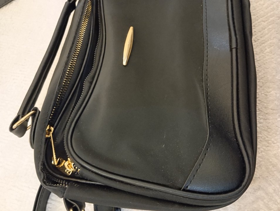 Siyah Kemerli Deri Kadın Çanta - Görsel 3