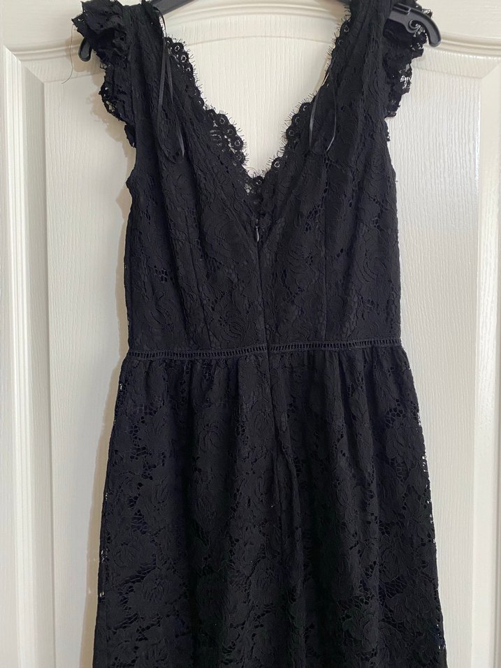 Dantel Detaylı Siyah Kısa V Yaka Elbise - Görsel 2