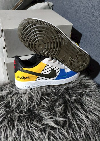 NİKE Sarı Detaylı Erkek Çocuk Spor Ayakkabı 34 numara - Görsel 3