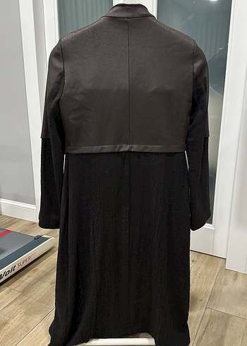 Siyah Deri Drapeli Uzun Kadın Kaban - Görsel 3