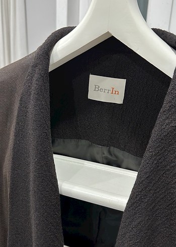 Siyah Deri Drapeli Uzun Kadın Kaban - Görsel 4