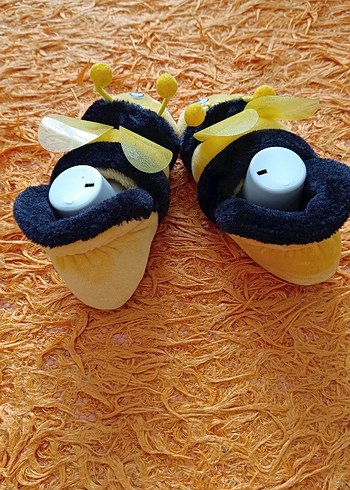 Kız Çocuk Sarı Arı Figürlü Sıcak Panduf - Görsel 3