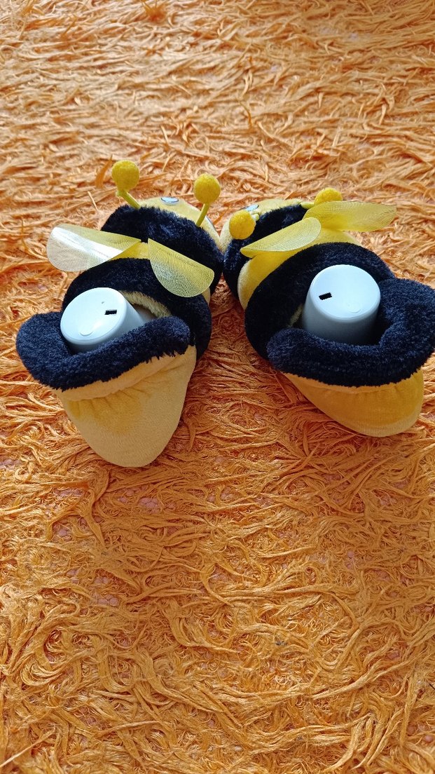 Kız Çocuk Sarı Arı Figürlü Sıcak Panduf - Görsel 3