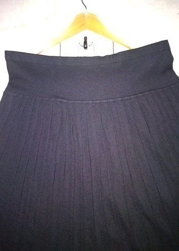 Kadın Siyah Piliseli Uzun Triko Etek - Görsel 2