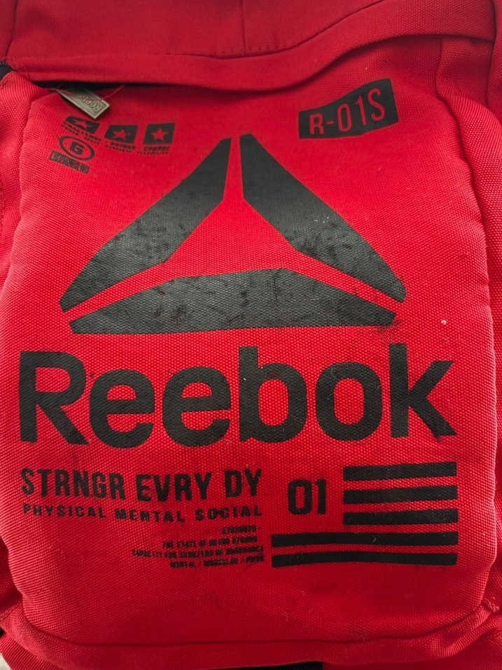 Reebok Kırmızı Fermuarlı Erkek Sırt Çantası - Görsel 3