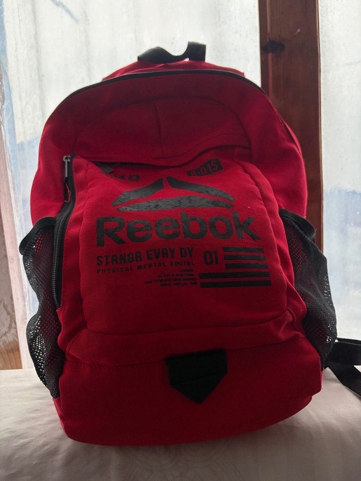 Reebok Kırmızı Fermuarlı Erkek Sırt Çantası - Görsel 2