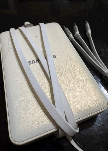 Beyaz Samsung Power Bank - Görsel 5