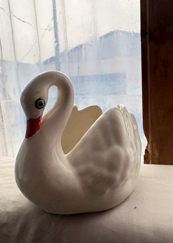 Beyaz Kuğu Figürin - Görsel 3