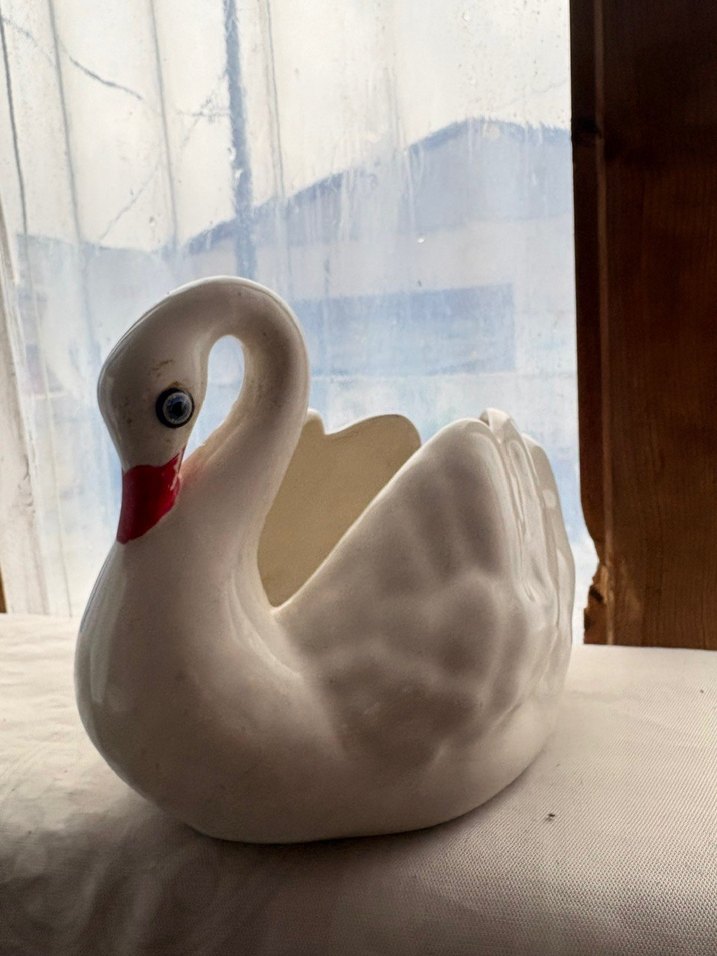 Beyaz Kuğu Figürin - Görsel 3