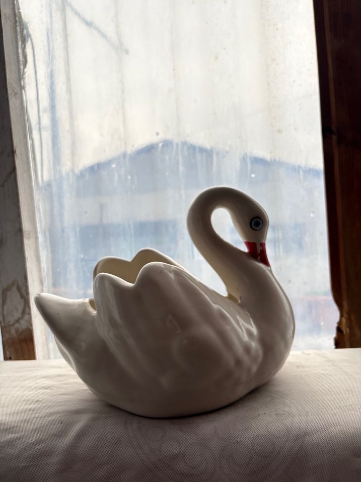 Beyaz Kuğu Figürin - Görsel 5