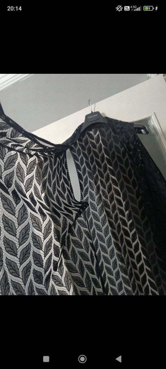 Kadın Siyah Yılan Desenli Uzun pareo - Görsel 3