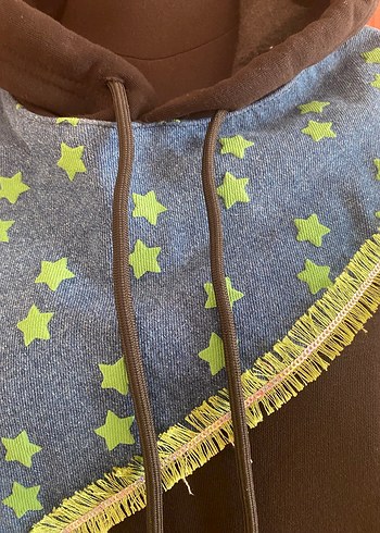 Nakışlı Kapüşonlu Kot Sweatshirt - Görsel 4