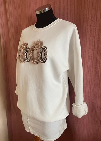 Kadın Beyaz Payetli Nakışlı Sweatshirt - Görsel 2