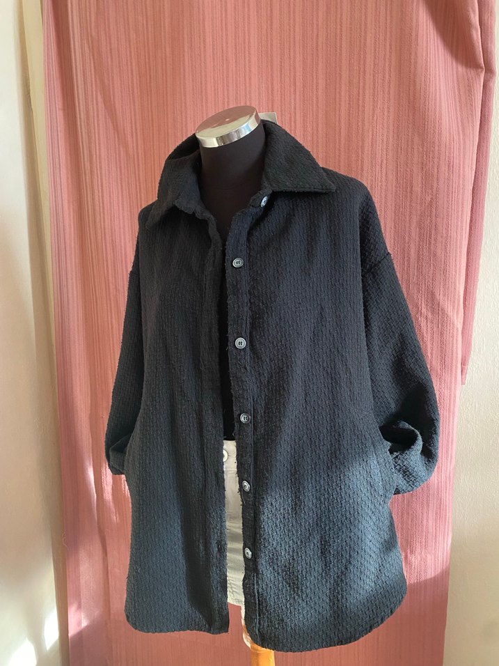 Siyah Düğmeli Rahat Kesim Kadın Ceket - Görsel 3