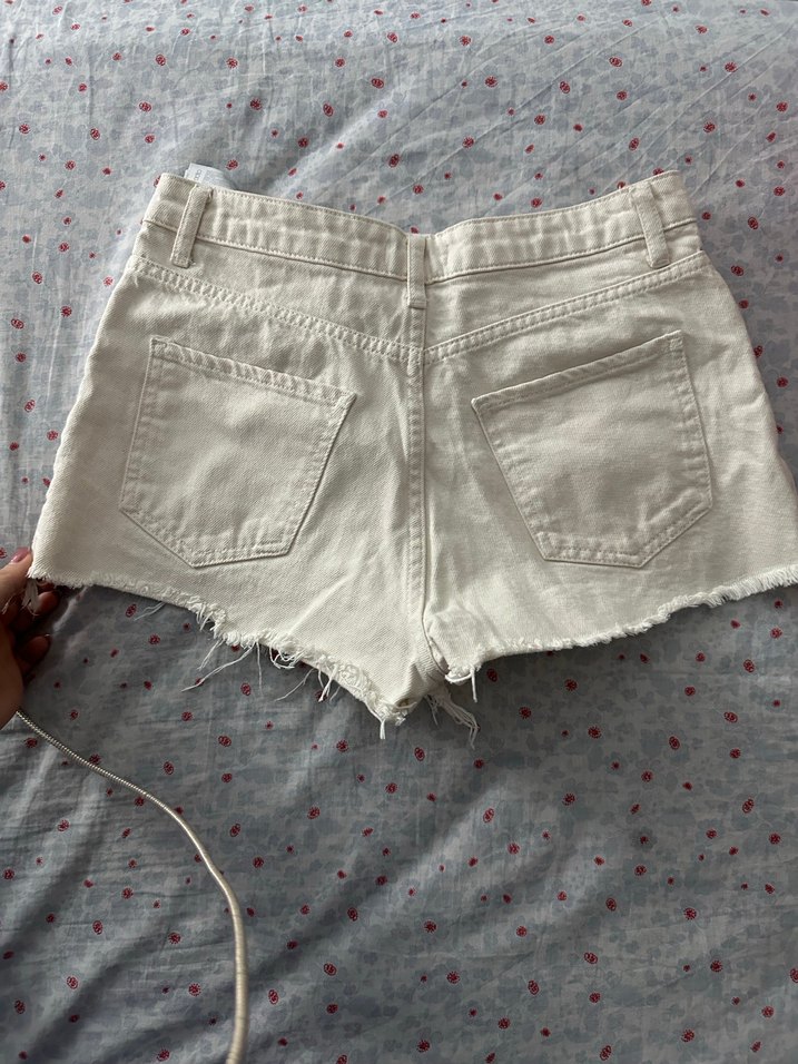 Düğmeli krem Mini Kot Şort - Görsel 3