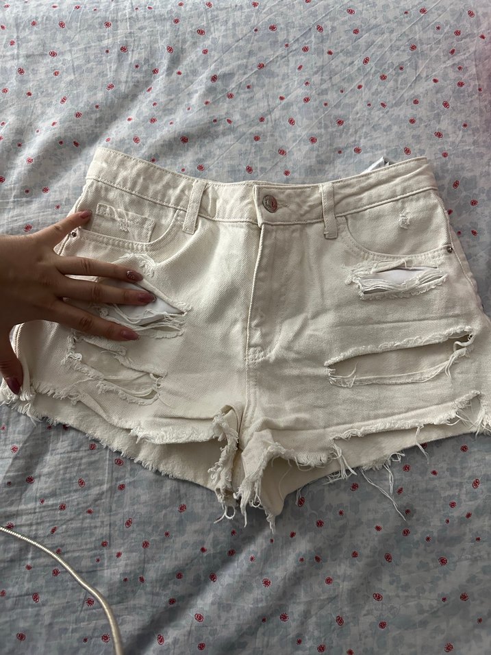 Düğmeli krem Mini Kot Şort - Görsel 2