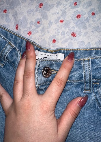 Mavi Yıpratma Detaylı Mini Kot Şort - Görsel 4