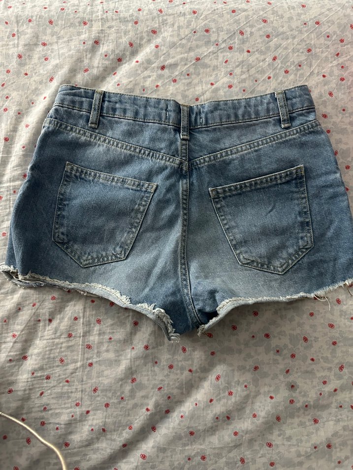 Mavi Yıpratma Detaylı Mini Kot Şort - Görsel 3