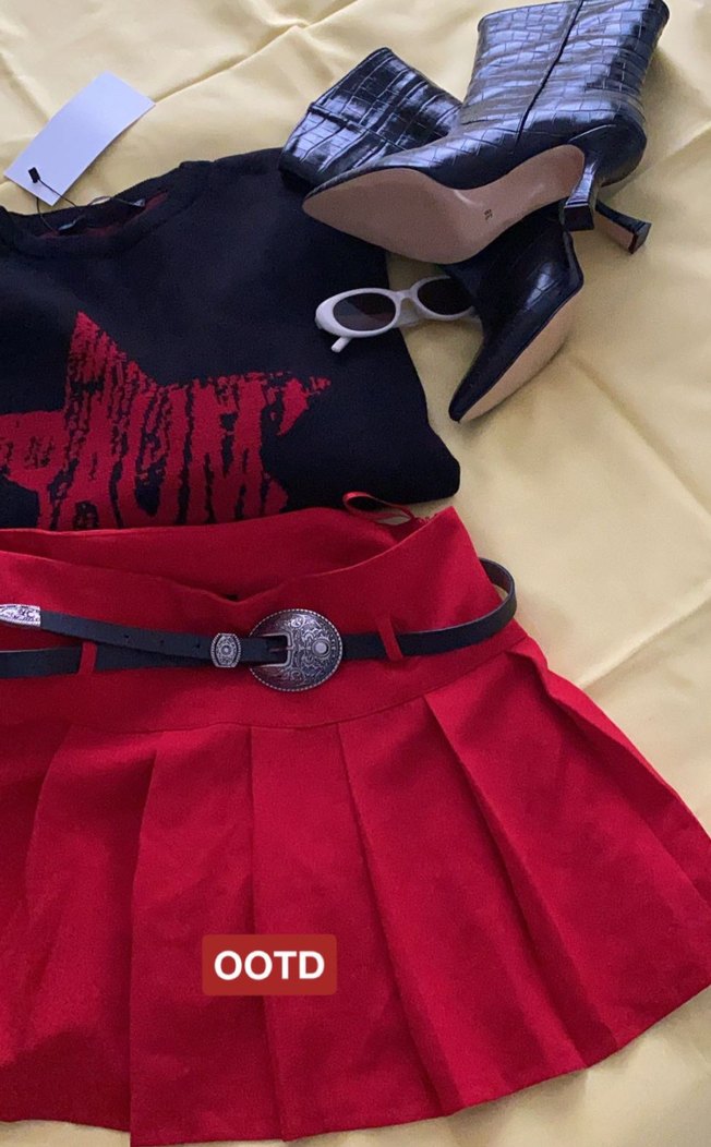 Kemerli Kırmızı Mini Süet Etek - Görsel 2