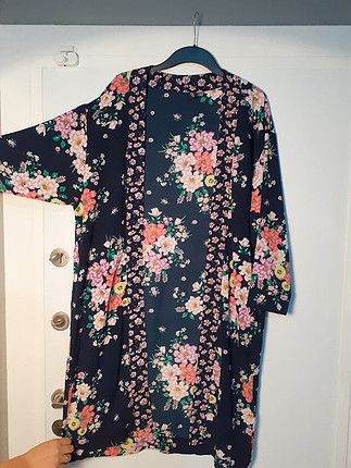 Çicek desenli kimono