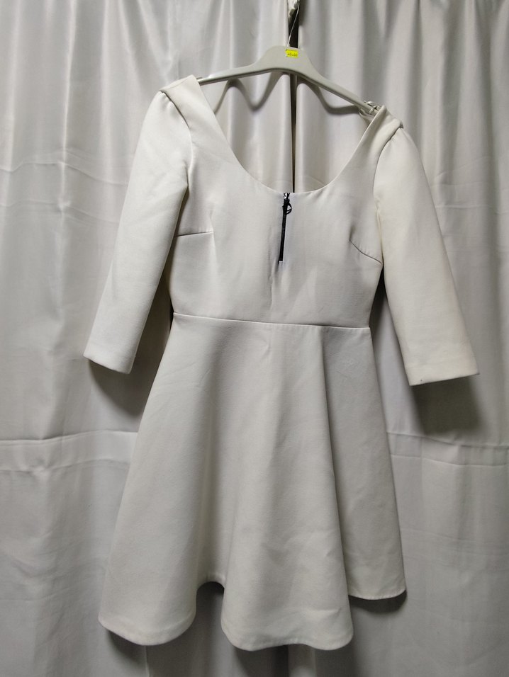 Beyaz V Yakalı Midi Kadın Elbise - Görsel 3