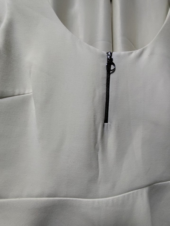 Beyaz V Yakalı Midi Kadın Elbise - Görsel 2