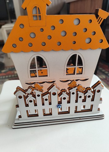 Beyaz Ahşap Ev Dekoru - Görsel 2