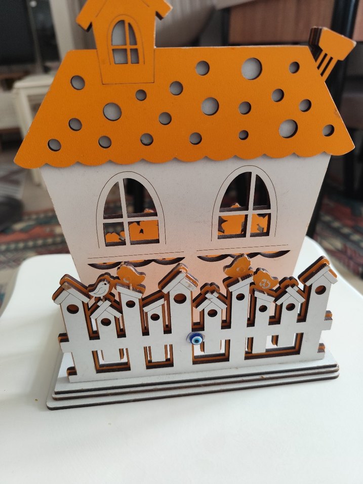 Beyaz Ahşap Ev Dekoru - Görsel 2