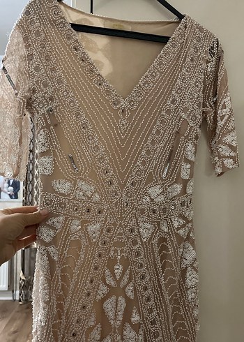 Bohem tarzı boncuk işlemeli pullu şık abiye - Görsel 6