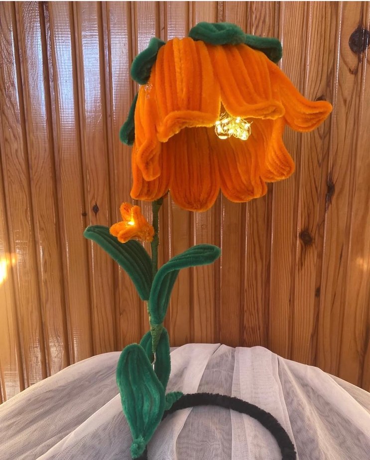 Turuncu Çiçek Tasarımlı Masa Lambası - Görsel 2