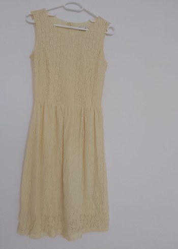 Bej Dantel Detaylı Midi Kolsuz Örme Elbise - Görsel 3