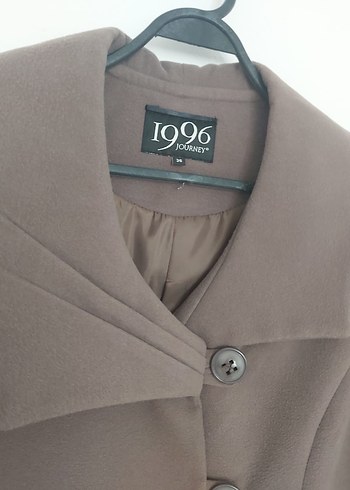 Bej Kadın Uzun Düğmeli Klasik Kaban - Görsel 2