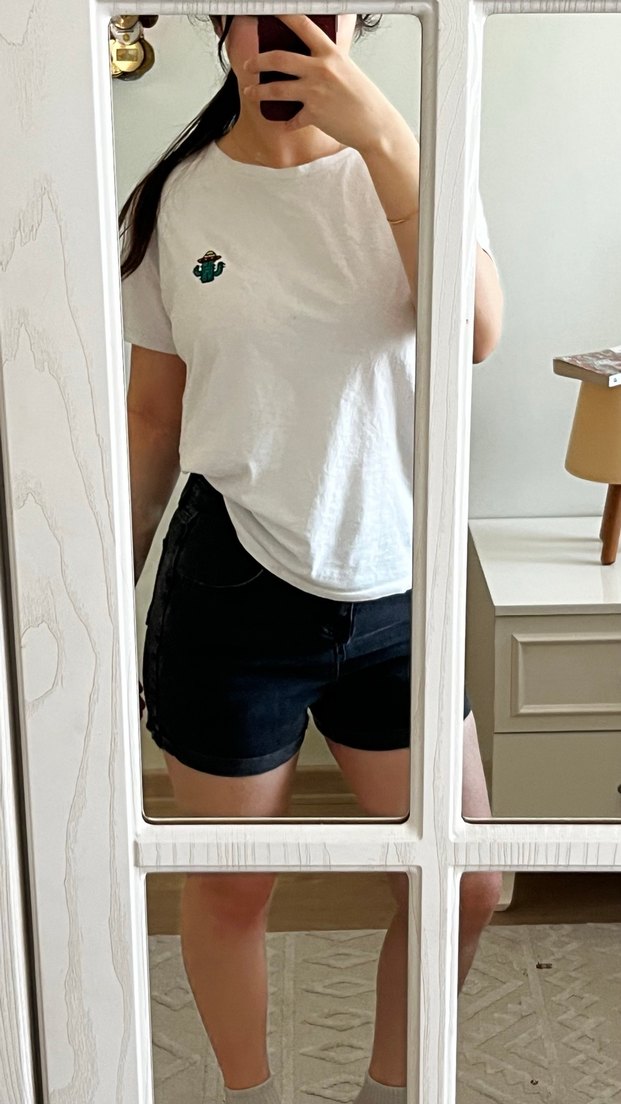 Gri Düğmeli Kadın Kot Şort - Görsel 4