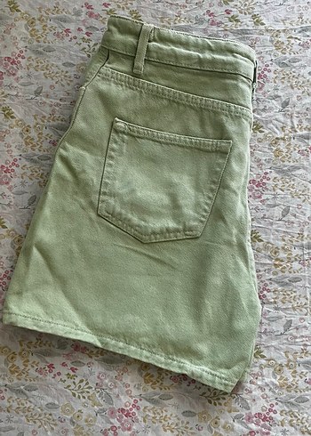 Kadın Beyaz Pamuk Bermuda Şort - Görsel 3