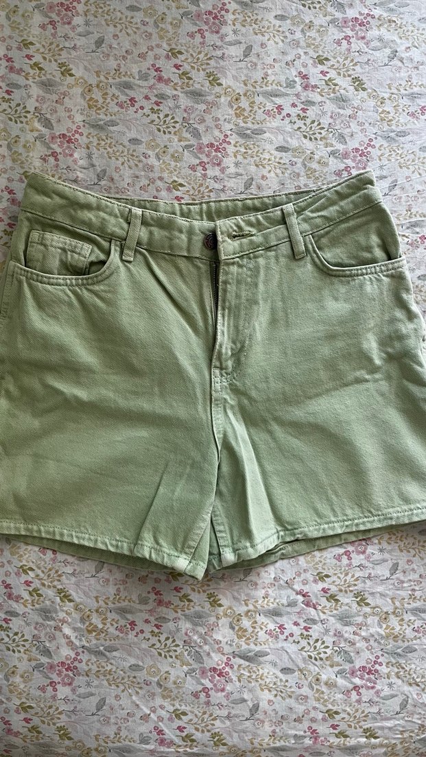 Kadın Beyaz Pamuk Bermuda Şort - Görsel 2