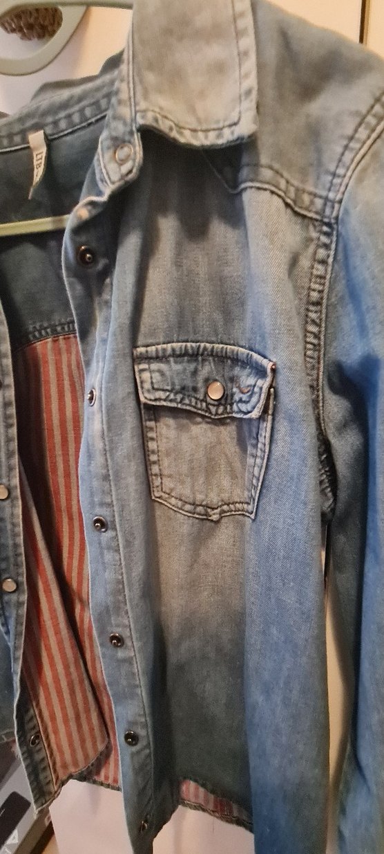 Düğmeli Mavi Denim Kadın Gömlek - Görsel 4