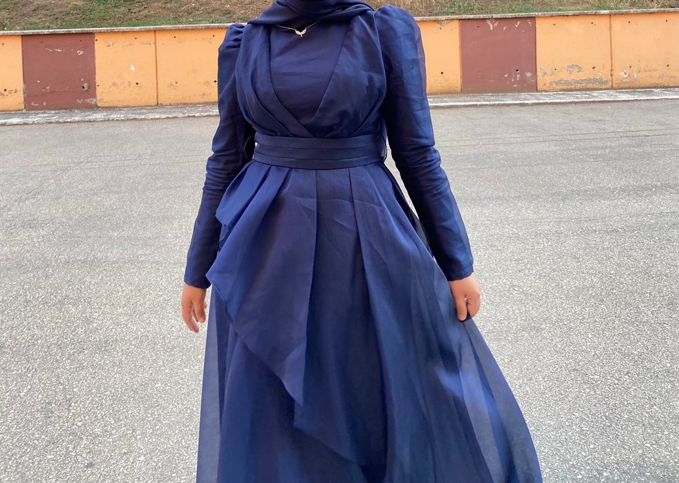 Uzun Lacivert Drapeli Kadın Abiye Elbise - Görsel 5