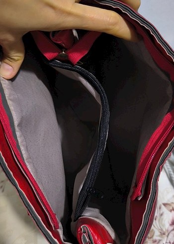 Kırmızı Parlak Deri Kadın Çanta - Görsel 5