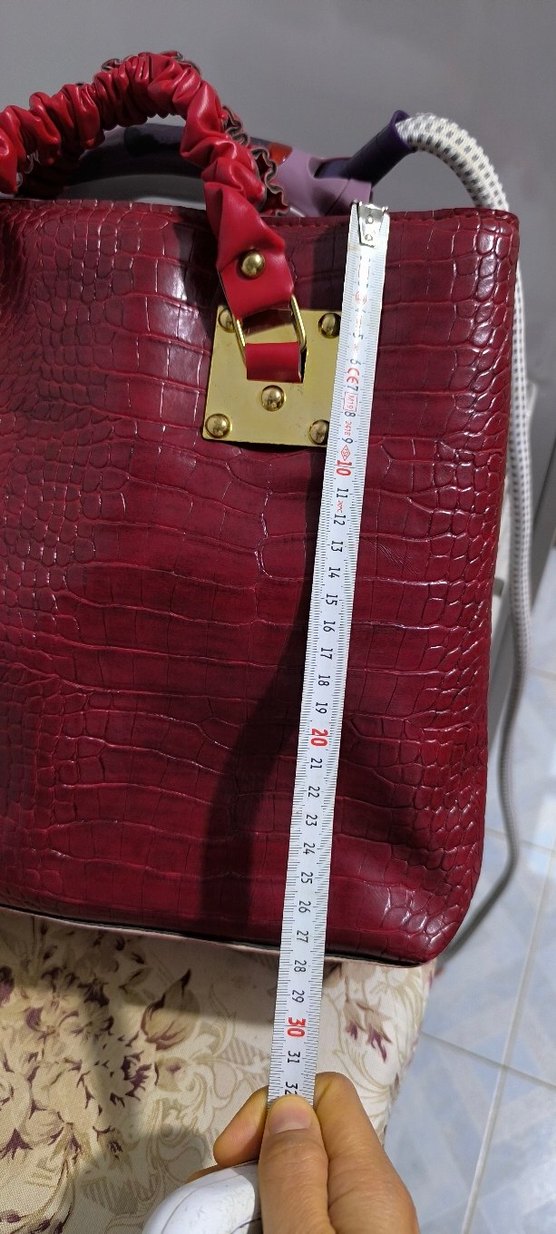 Kırmızı Parlak Deri Kadın Çanta - Görsel 3