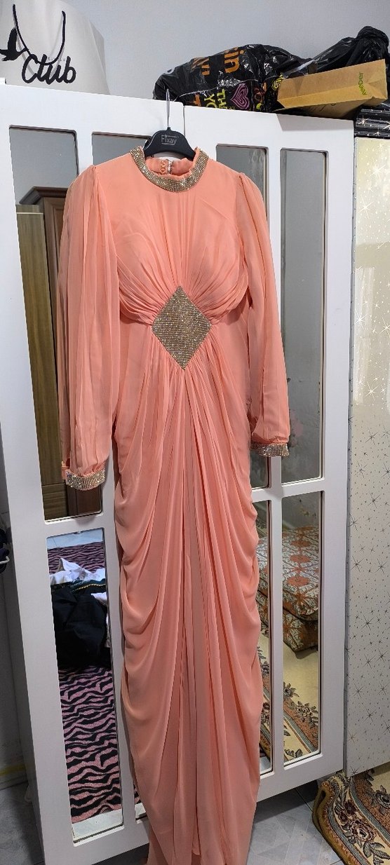 Pudra Pembe Drapeli Uzun Abiye Elbise - Görsel 4