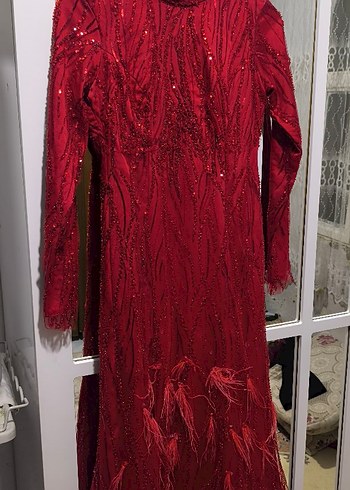 Kırmızı İşlemeli Uzun Kollu Abiye Elbise - Görsel 6