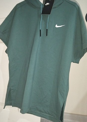 Nike Erkek Kısa Kollu Yeşil Sweatshirt - Görsel 2