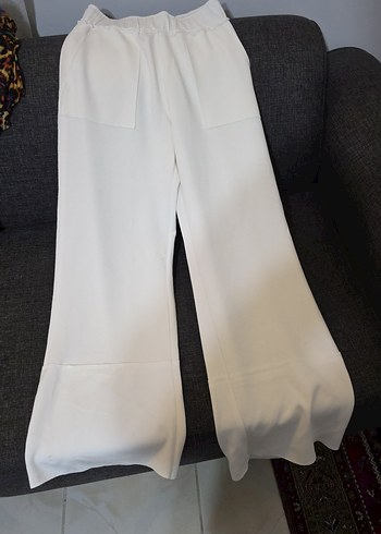 Mini Beyaz Kadın Saten Pantolon - Görsel 3